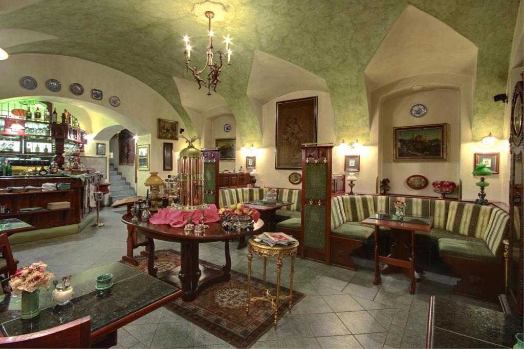 Penzion A Restaurace U Misku Тршебонь Экстерьер фото